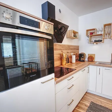 아파트 Apartma Med Krosnjami *