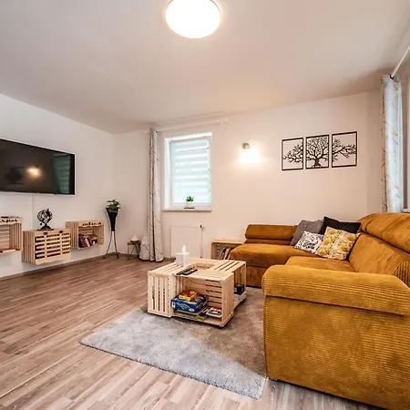 Apartma Med Krosnjami *