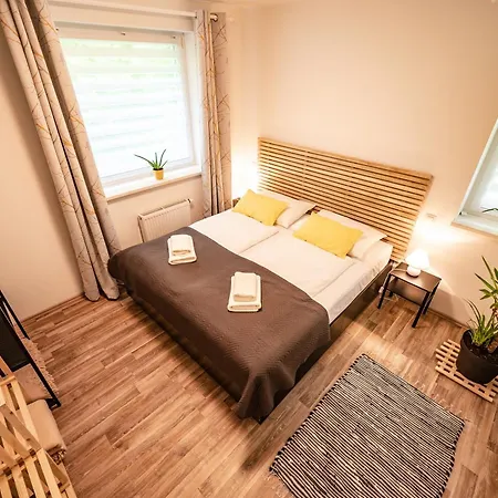 Apartma Med Krosnjami